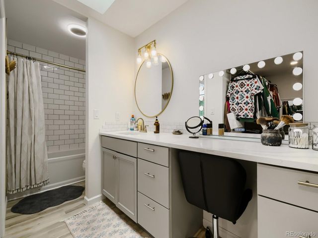 6305 W 6th Ave D27, Denver, CO 80214