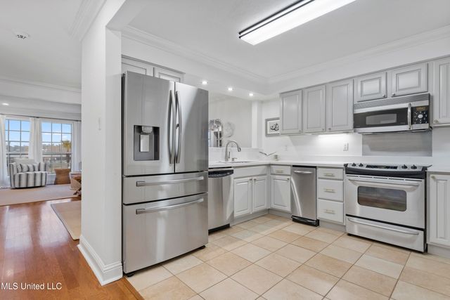 717 Bienville Boulevard, B2, Ocean Springs, MS 39564