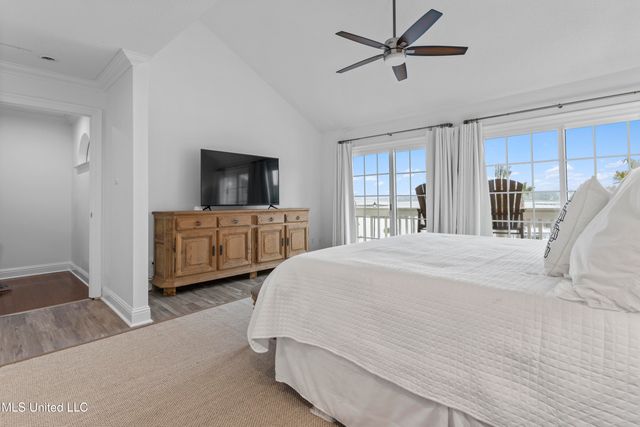 717 Bienville Boulevard, B2, Ocean Springs, MS 39564