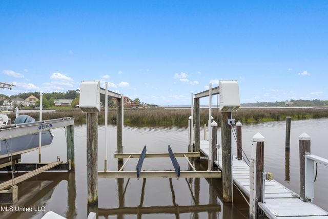 717 Bienville Boulevard, B2, Ocean Springs, MS 39564