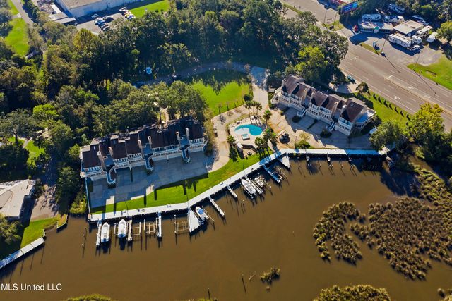 717 Bienville Boulevard, B2, Ocean Springs, MS 39564