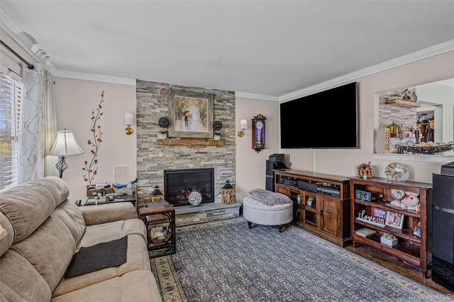 278 Ridge Road, Ridge, NY 11961