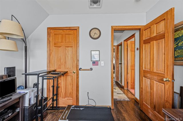 278 Ridge Road, Ridge, NY 11961