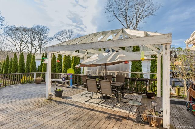 278 Ridge Road, Ridge, NY 11961