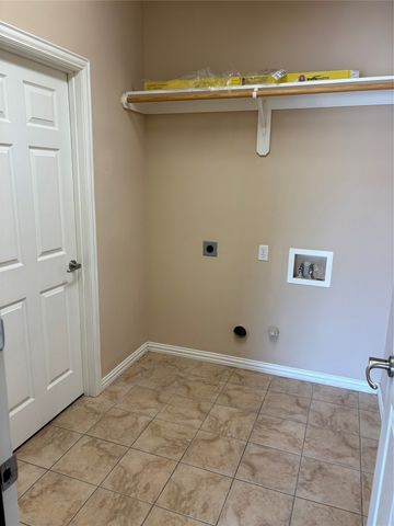 1618 Summer Hill Court, Granbury, TX 76048