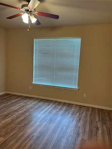 1618 Summer Hill Court, Granbury, TX 76048