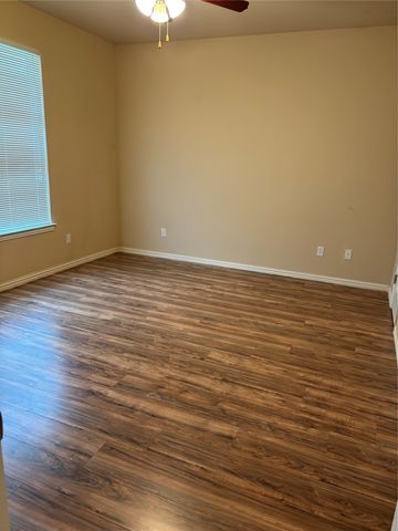 1618 Summer Hill Court, Granbury, TX 76048