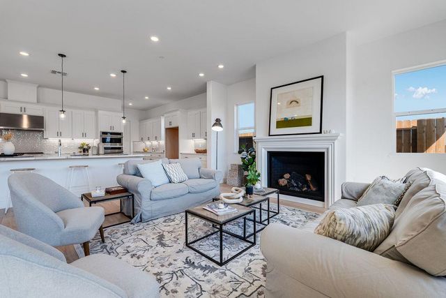 8536 Rino Way, Elk Grove, CA 95757