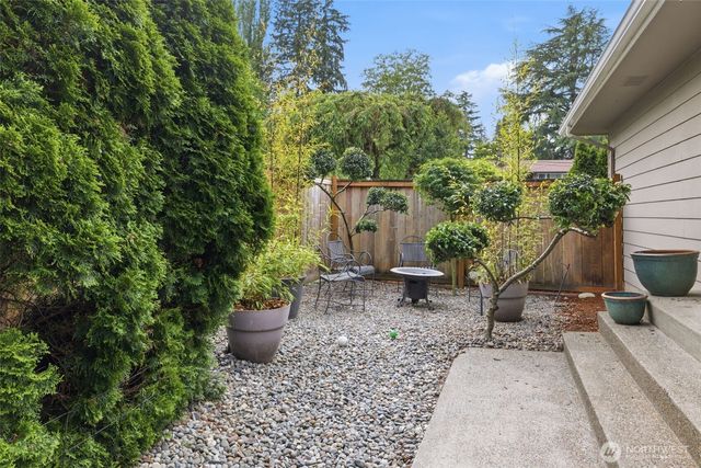 826 Maplewood Avenue, Kent, WA 98030