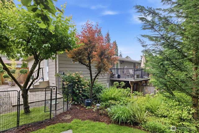 826 Maplewood Avenue, Kent, WA 98030