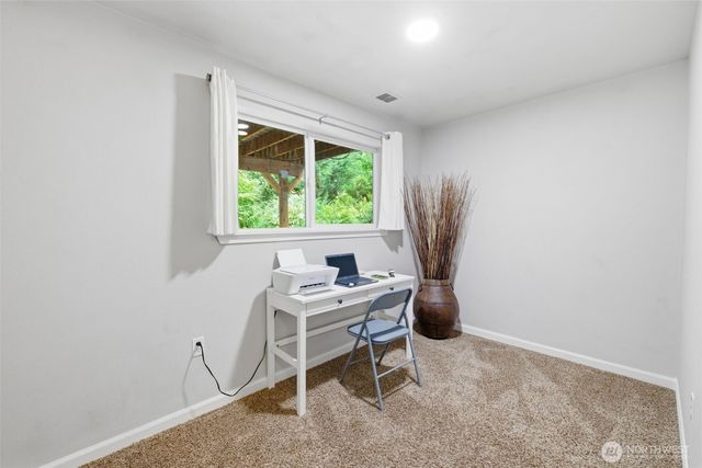 826 Maplewood Avenue, Kent, WA 98030