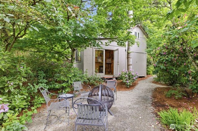 826 Maplewood Avenue, Kent, WA 98030