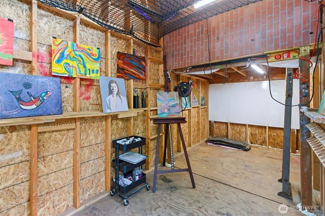 826 Maplewood Avenue, Kent, WA 98030
