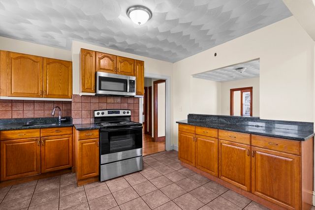 52 Chesterfield, Boston, MA 02136