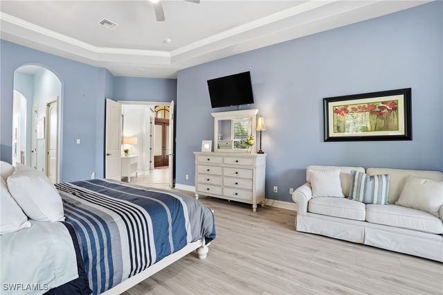 18100 Via Bellamare LN, Miromar Lakes, FL 33913