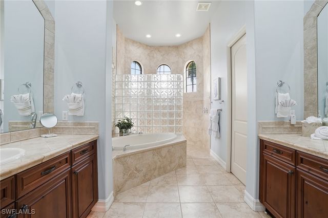 18100 Via Bellamare LN, Miromar Lakes, FL 33913