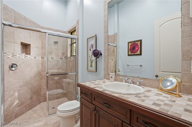 18100 Via Bellamare LN, Miromar Lakes, FL 33913