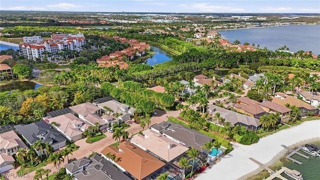 18100 Via Bellamare LN, Miromar Lakes, FL 33913