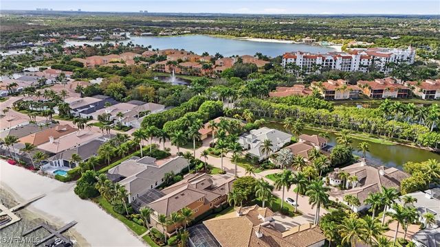 18100 Via Bellamare LN, Miromar Lakes, FL 33913