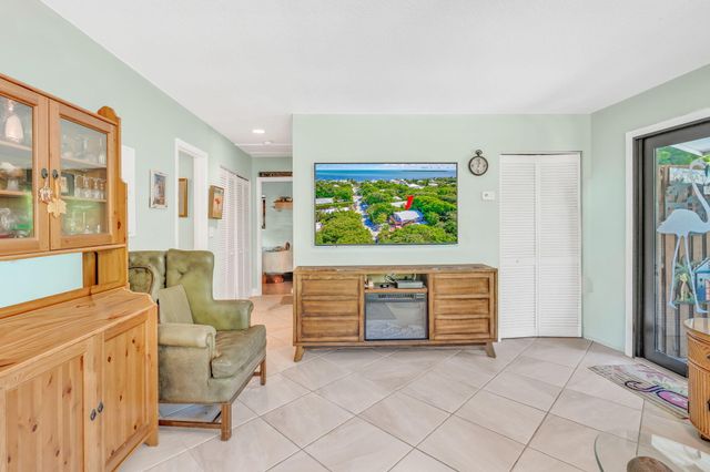 122 Ocean View Drive, Key Largo, FL 33070