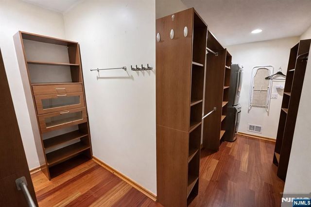 416 Oncrest Terrace, Cliffside Park, NJ 07010