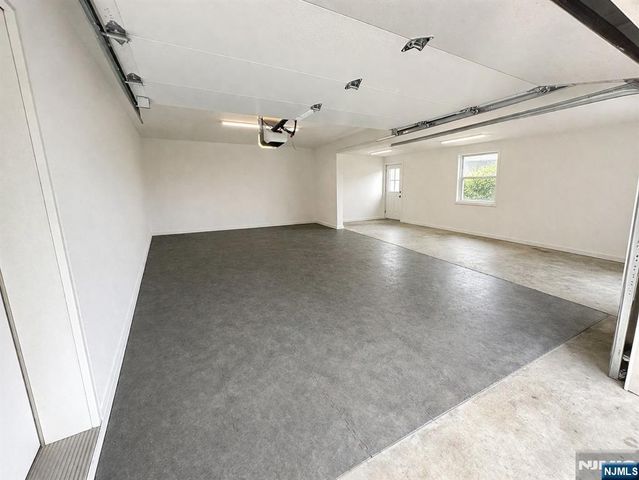 416 Oncrest Terrace, Cliffside Park, NJ 07010