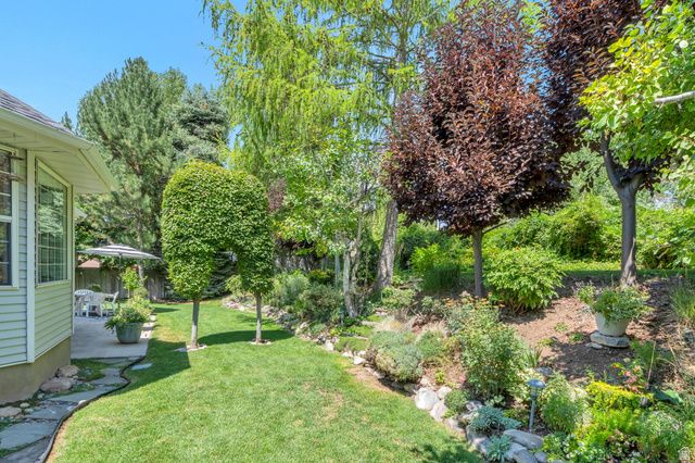 1063 E 1100 N, Pleasant Grove, UT 84062