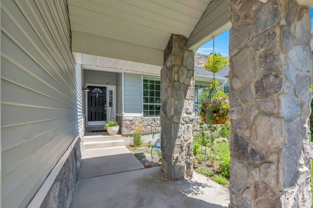 1063 E 1100 N, Pleasant Grove, UT 84062
