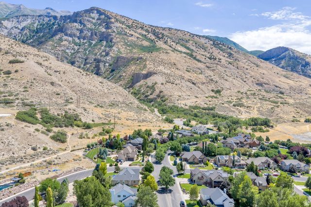 1063 E 1100 N, Pleasant Grove, UT 84062