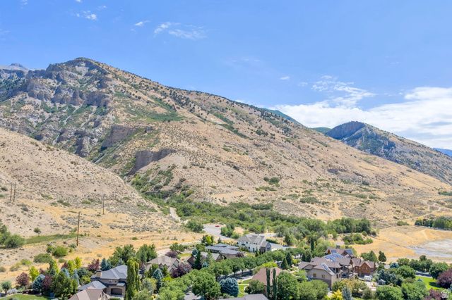 1063 E 1100 N, Pleasant Grove, UT 84062