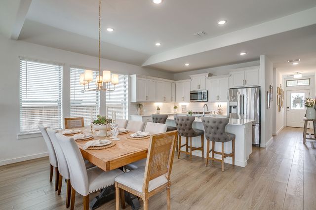 5573 Summit Creek Road, Fort Worth, TX 76126