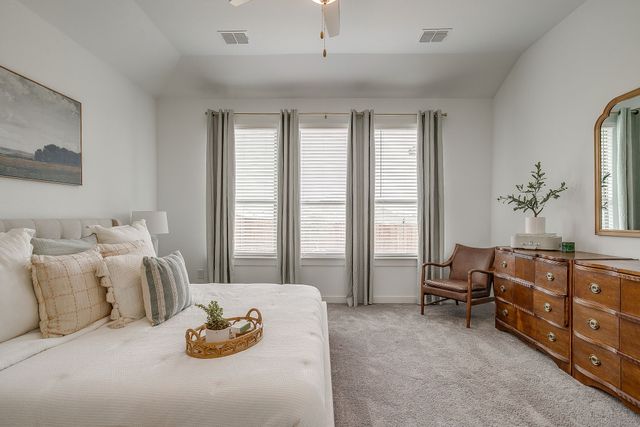 5573 Summit Creek Road, Fort Worth, TX 76126