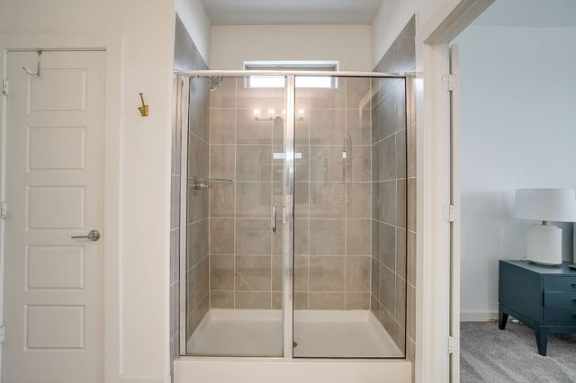 5573 Summit Creek Road, Fort Worth, TX 76126