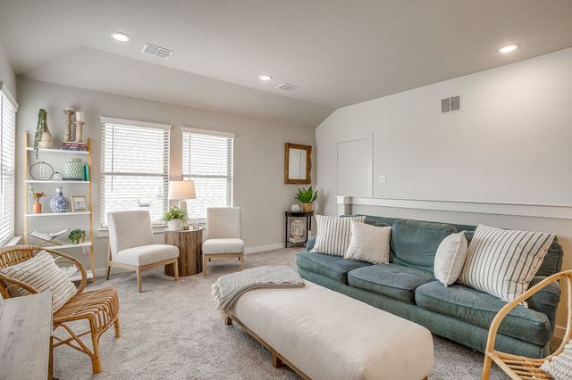 5573 Summit Creek Road, Fort Worth, TX 76126