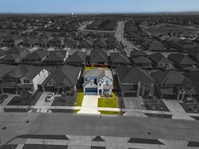 5573 Summit Creek Road, Fort Worth, TX 76126