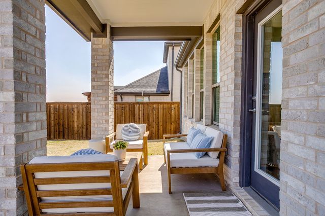 5573 Summit Creek Road, Fort Worth, TX 76126