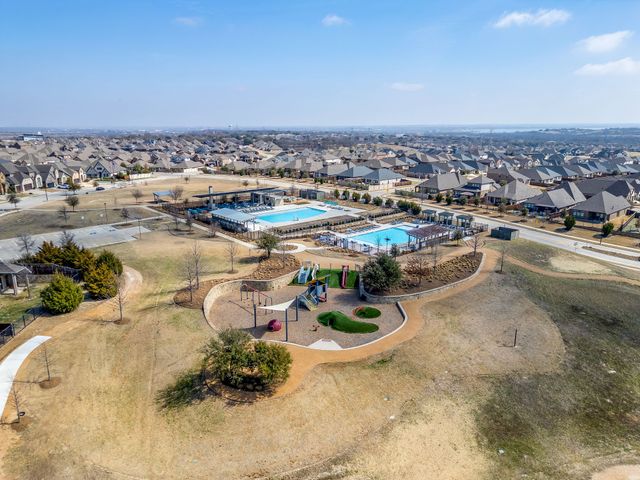 5573 Summit Creek Road, Fort Worth, TX 76126