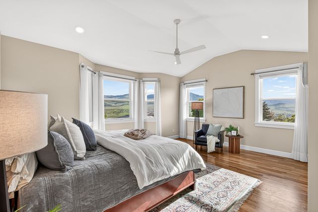 417 Tucker Street, Ashland, OR 97520