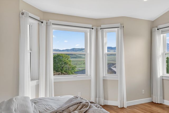 417 Tucker Street, Ashland, OR 97520