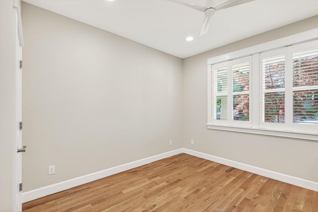 417 Tucker Street, Ashland, OR 97520