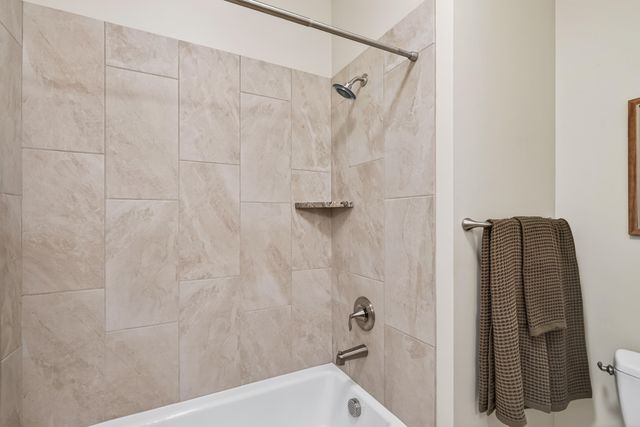 417 Tucker Street, Ashland, OR 97520