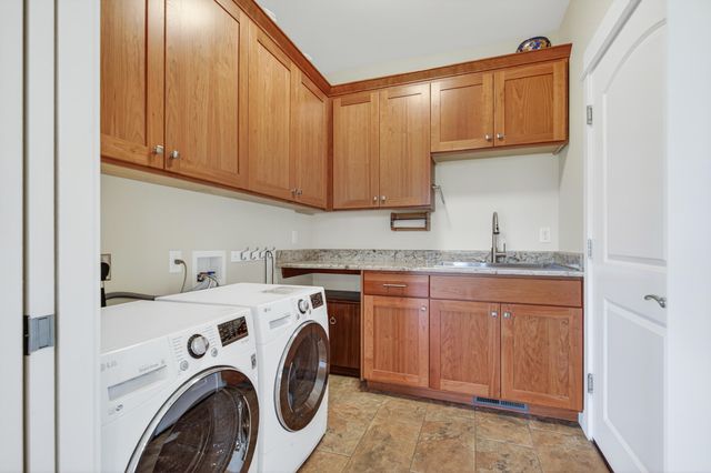 417 Tucker Street, Ashland, OR 97520