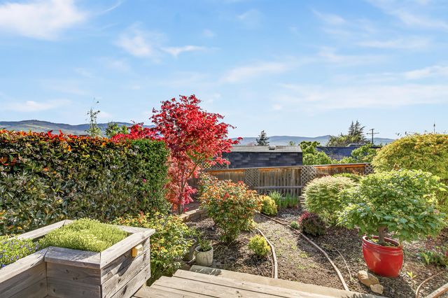 417 Tucker Street, Ashland, OR 97520