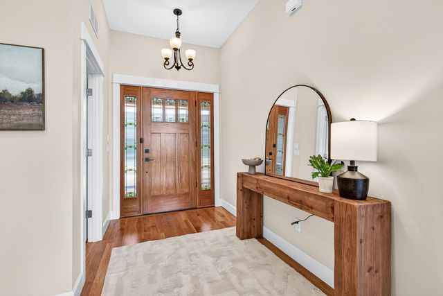 417 Tucker Street, Ashland, OR 97520