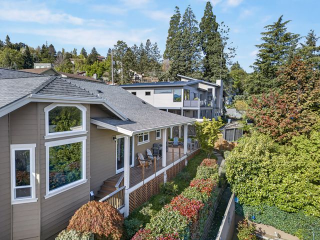 417 Tucker Street, Ashland, OR 97520
