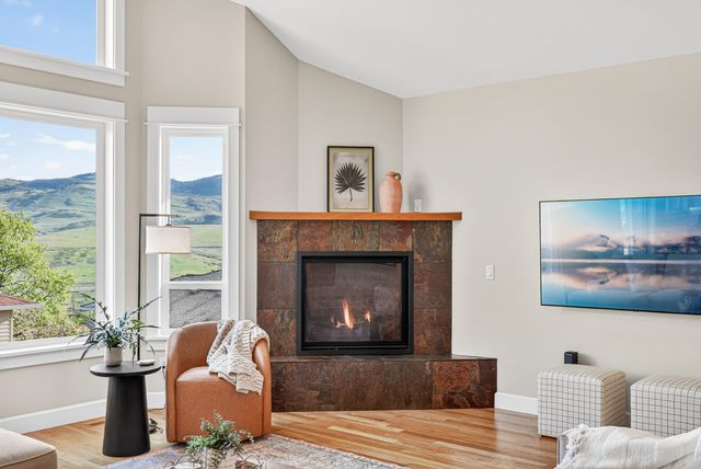 417 Tucker Street, Ashland, OR 97520
