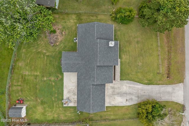 329 Buckhead Road, Hubert, NC 28539