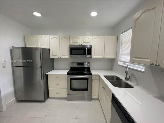 930 Benevento Avenue 930, Coral Gables, FL 33146