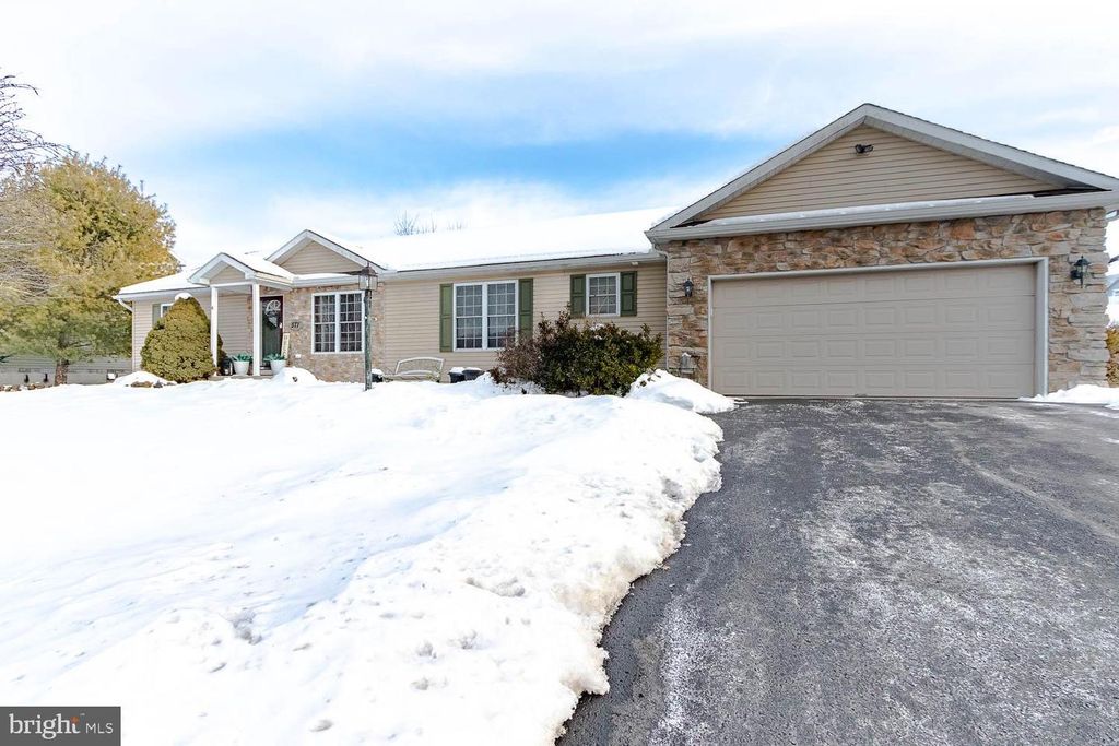 571 MILLGATE RD, Bellefonte, PA 16823