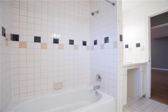 2416 S 5th ST A, Austin, TX 78704